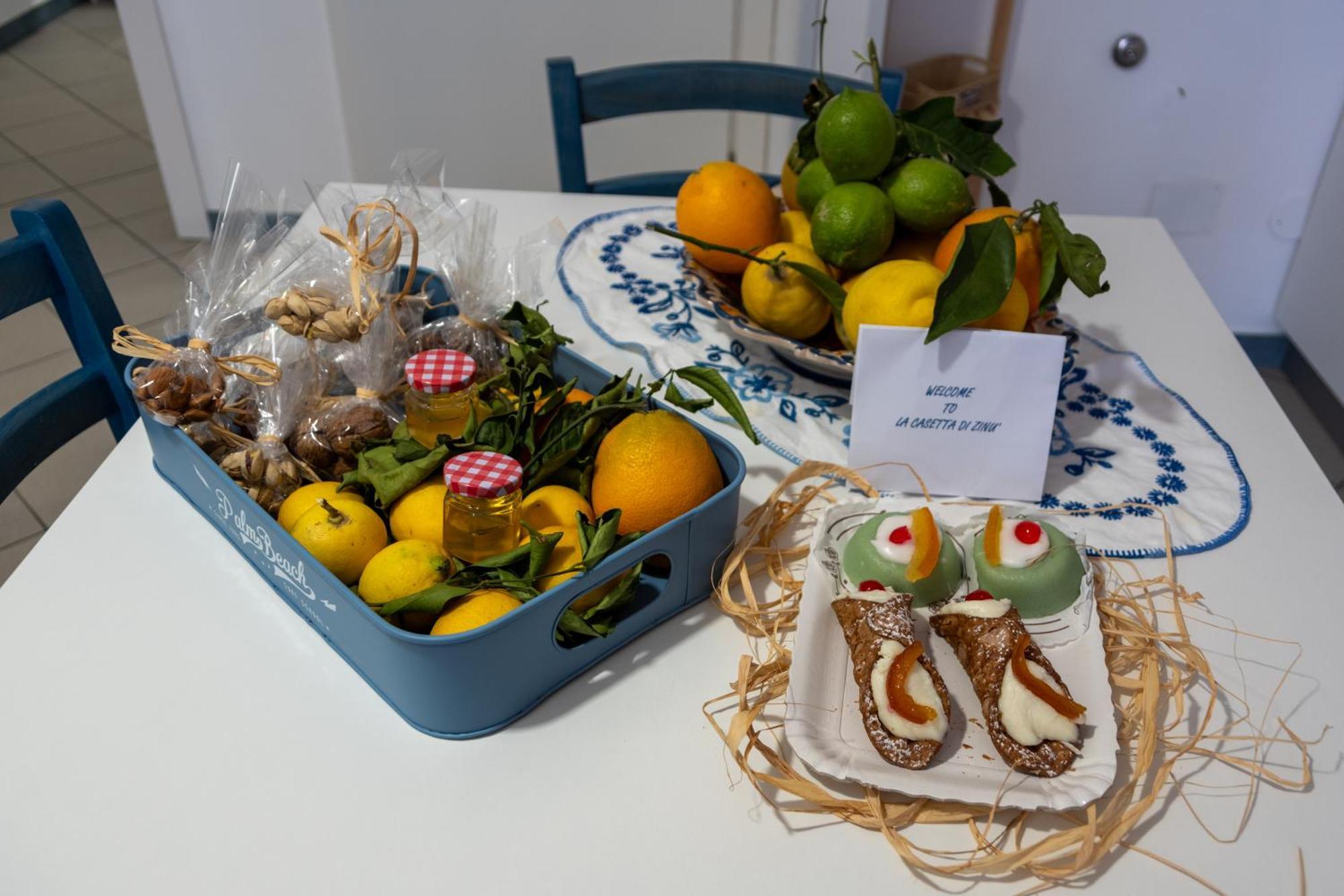 Casa Vacanze La Casetta Di Zinu' ปอร์โต เอมเปโดเกล ภายนอก รูปภาพ