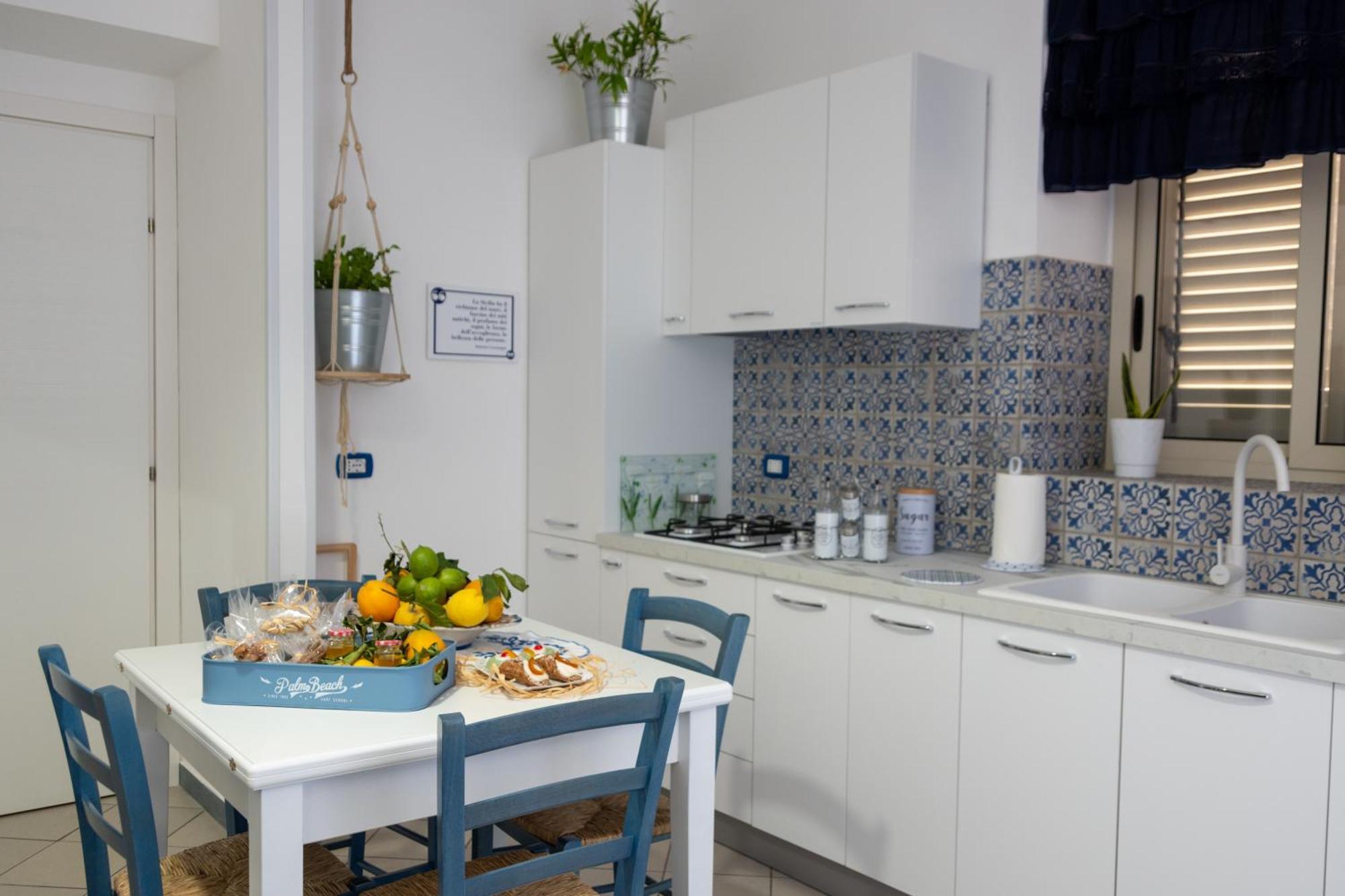 Casa Vacanze La Casetta Di Zinu' ปอร์โต เอมเปโดเกล ภายนอก รูปภาพ